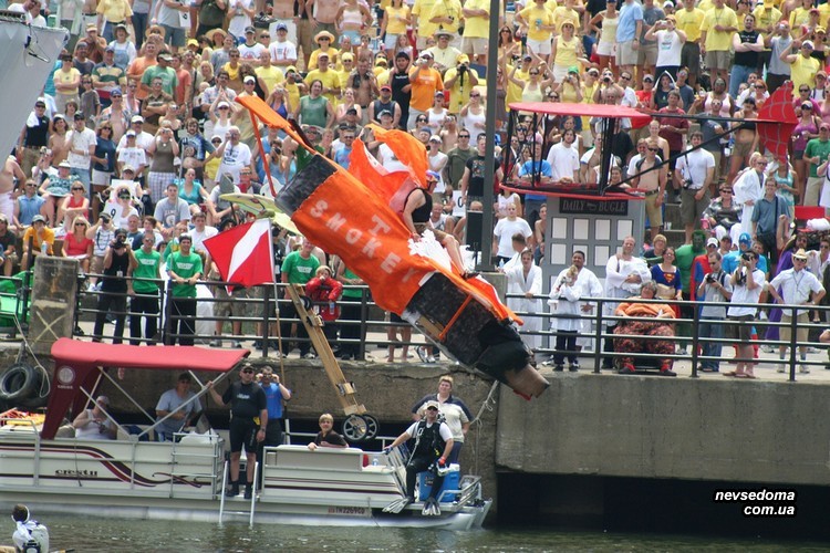   Red Bull Flugtag - Nashville 2007 (80 )