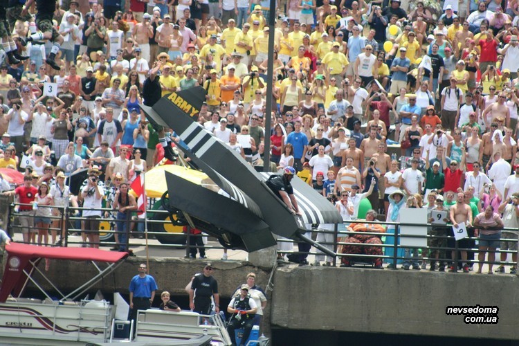   Red Bull Flugtag - Nashville 2007 (80 )