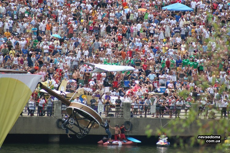   Red Bull Flugtag - Nashville 2007 (80 )