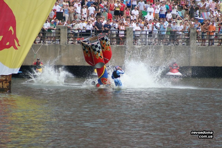   Red Bull Flugtag - Nashville 2007 (80 )