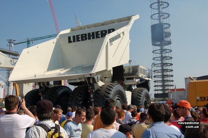       Liebherr (10 )