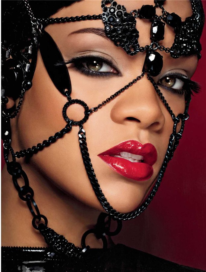 Rihanna (5 )