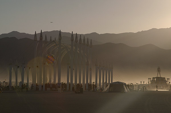  Burning Man,  2 (42 )