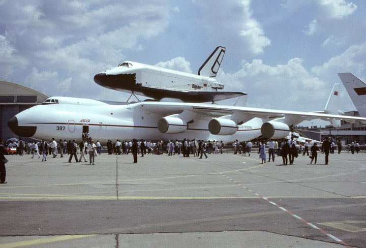 Antonov AN-225 the worlds heaviest and largest jet 16
