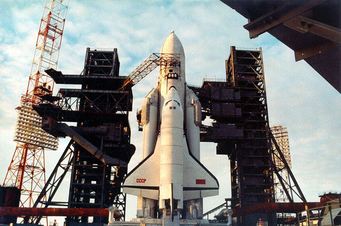 buran, the only one soviet space shuttle 32