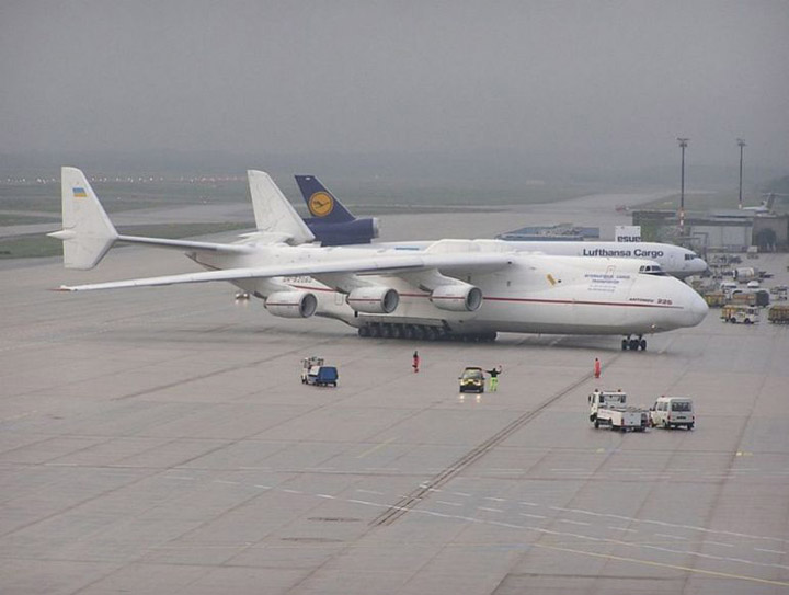 Antonov AN-225 the worlds heaviest and largest jet 6