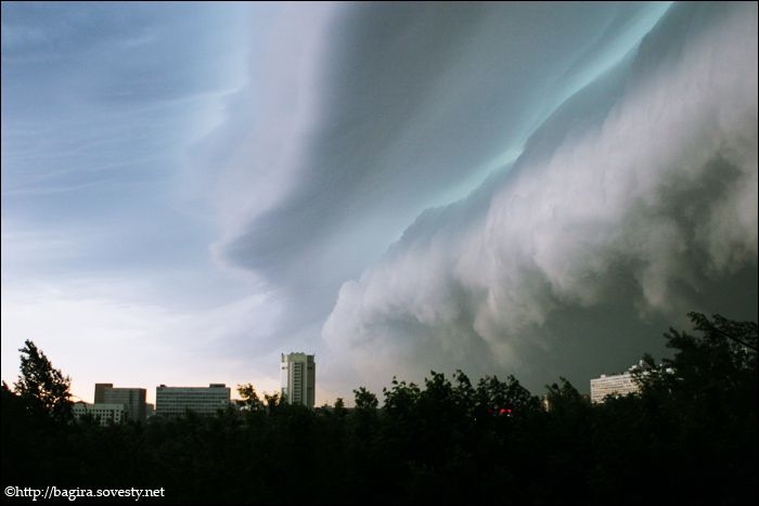 a storm cloud in Moscow 5