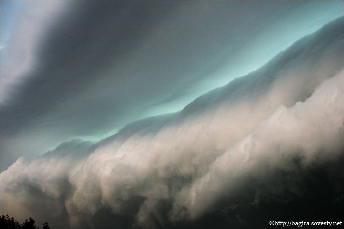 a storm cloud in Moscow 6