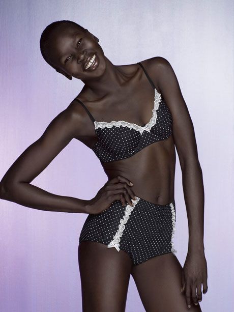   Alek Wek (9 )