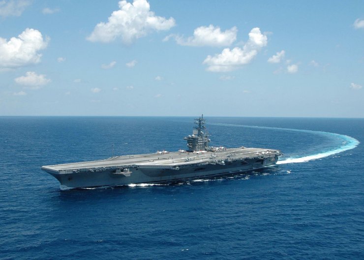   USS Dwight D. Eisenhower (18 )