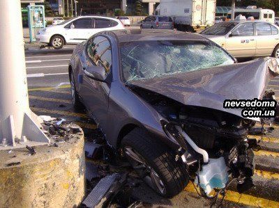 hyundai genesis coupe crash