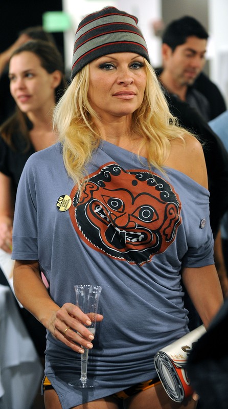 Pamela Anderson (39 )