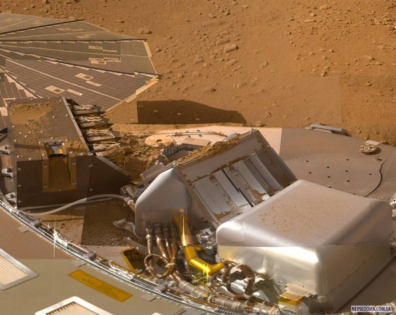    :        Surface Stereo Imager,    Phoenix,       ,      .     (    )           Phoenix   .    2 . (NASA/JPL-Caltech/Univ. of Arizona)