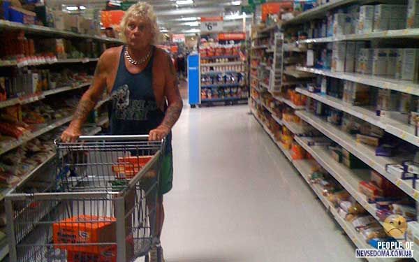 Люди, которые ходят в супермаркеты (36 фотографий), photo:13