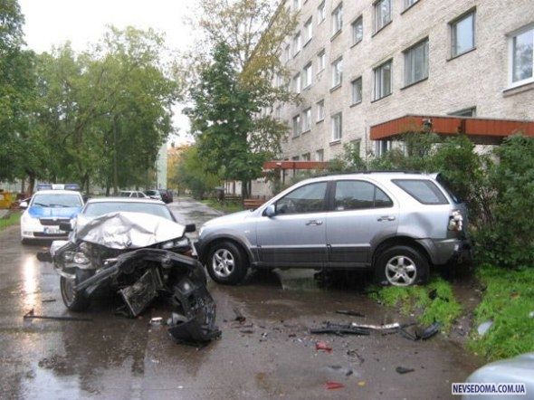 KIA vs BMW (3 )