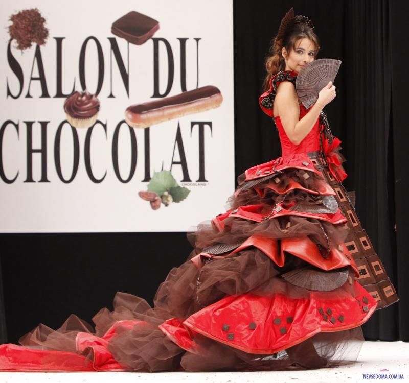 5.         15-   «Salon du Chocolat de Paris»   13  2009 . (UPI Photo/David Silpa)
