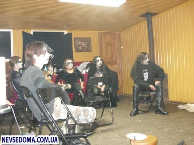 Black Metal,  ,  (254 ,   )