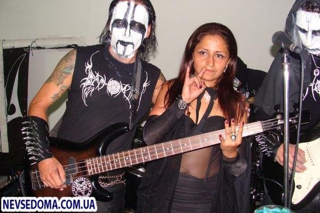 Black Metal,  ,  (254 ,   )