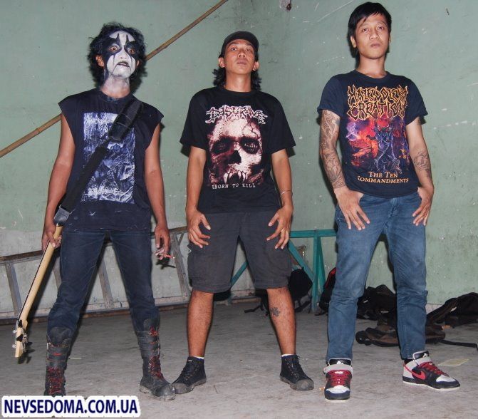 Black Metal,  ,  (254 ,   )