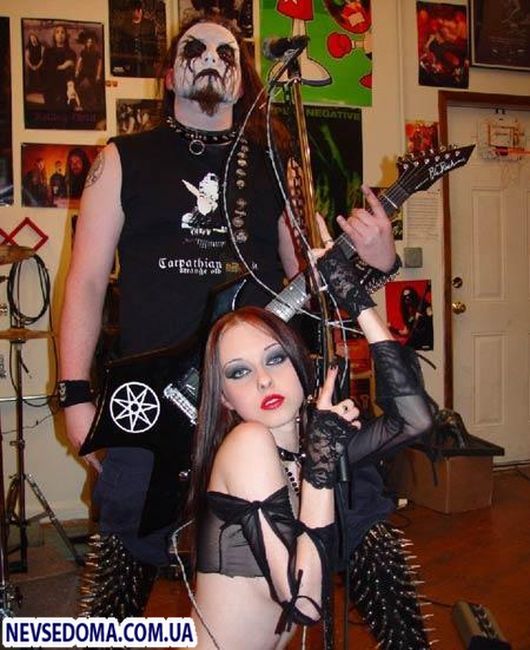 Black Metal,  ,  (254 ,   )