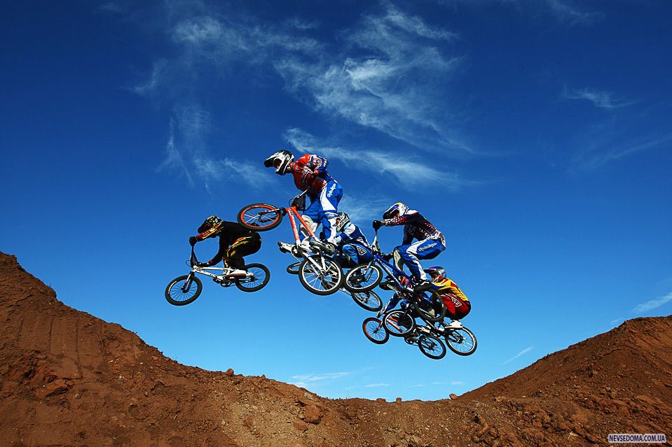 25)         UCI   BMX, 10 , , . (Michael Steele/Getty Images for UCI)