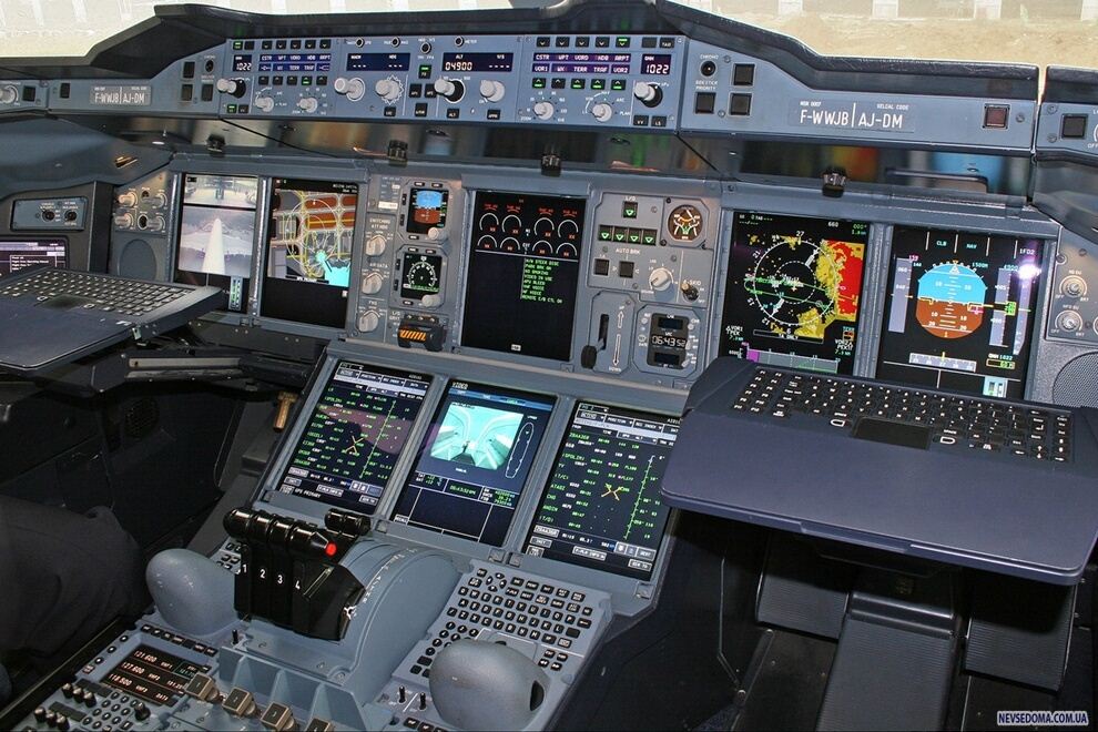 10)         Airbus 380,       .         ,    .