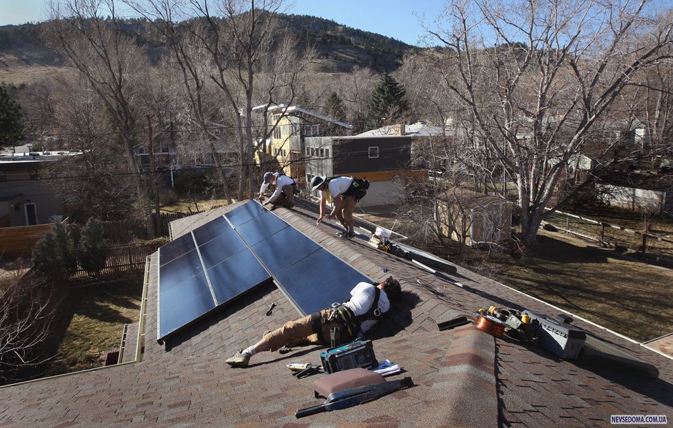 10.   «Namaste Solar»       4   ,  . (Getty Images / John Moore)