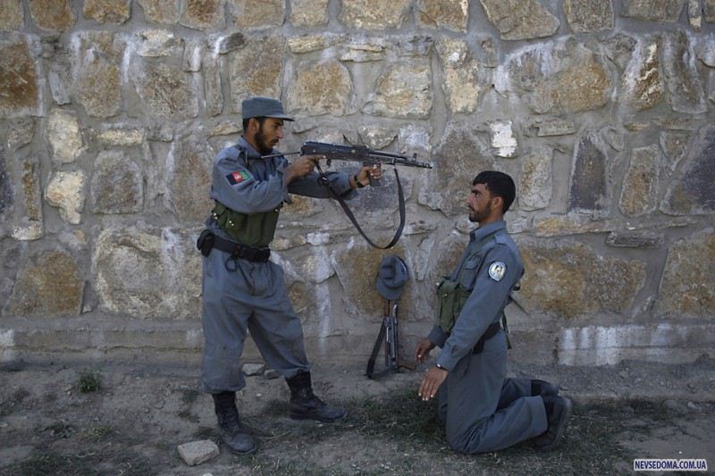 Afghanistan : 9 