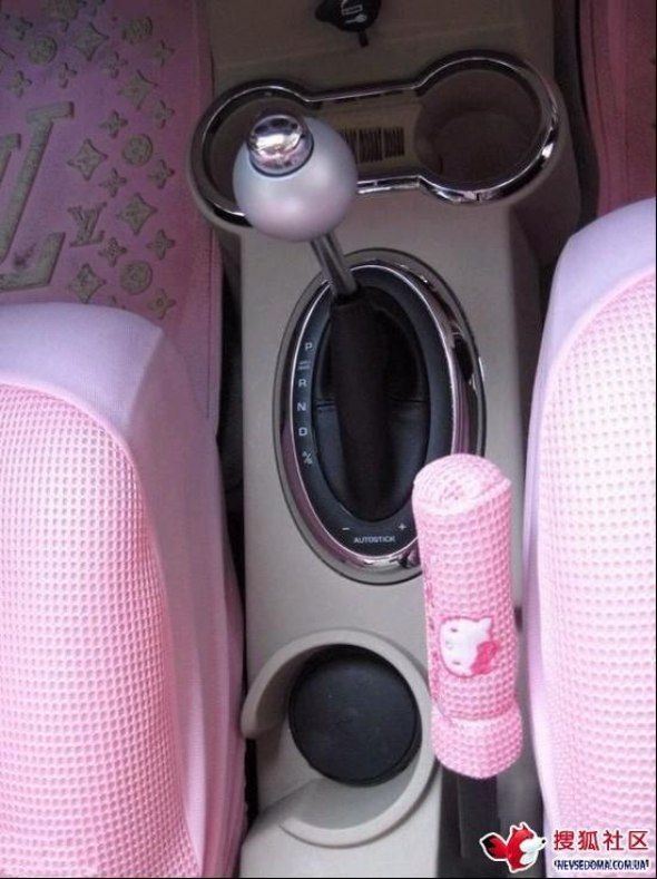 Chrysler PT Cruiser   Hello Kitty (11 )