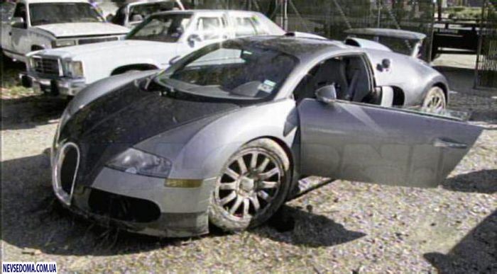   Bugatti Veyron (18 )