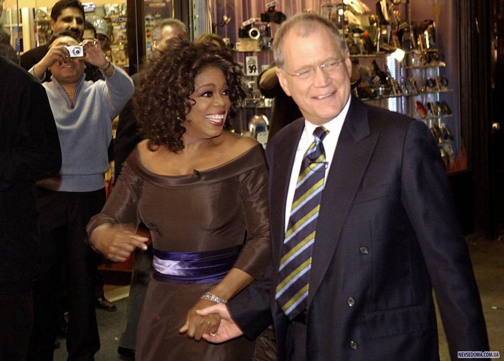 10) 10.                 «  ».    .       «The Late Show with David Letterman» 1  2005 .       ,     .