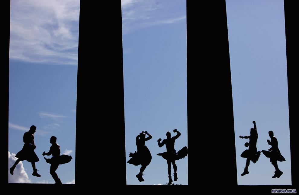 6) Самое прославленное шоу мужского стриптиза из Америки – Chippendales - во время гастролей в Шотландии. (Jeff J Mitchell/Getty Images News/ fotobank.ua / 6 августа 2009/ Шотландия, Эдинбург)