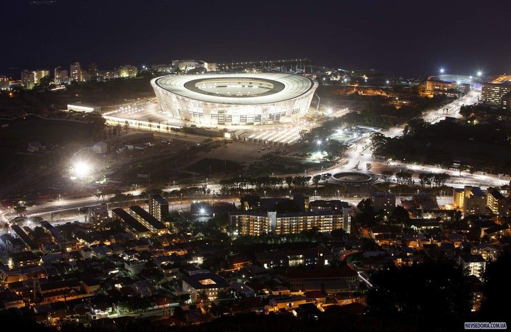 11)  «Green Point»        27  2009        2010. (REUTERS/Mike Hutchings)