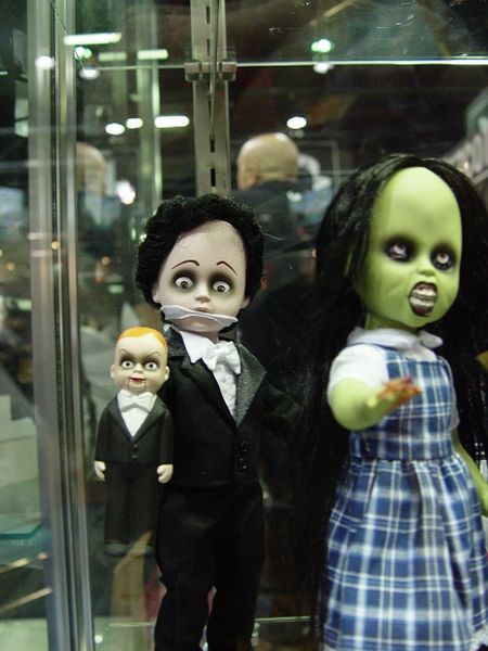 Страшные куклы (37 Фото)
