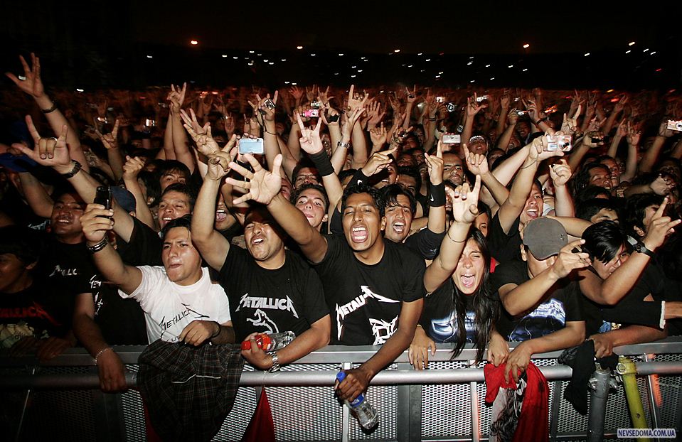 9.   «Metallica»           . (Enrique Castro-Mendivil/Reuters)