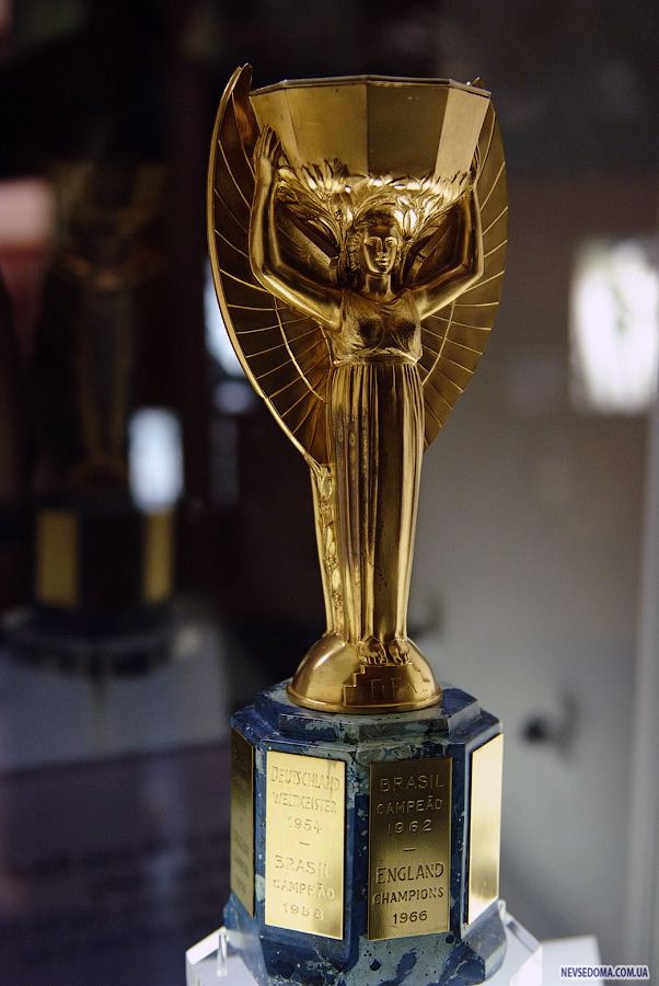 36)  .        .    Jules Rimet Trophy.   .        .        