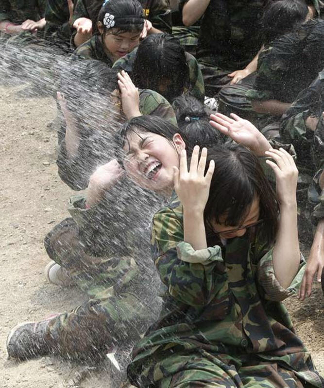 758 Военный лагерь для детей в Южной Корее