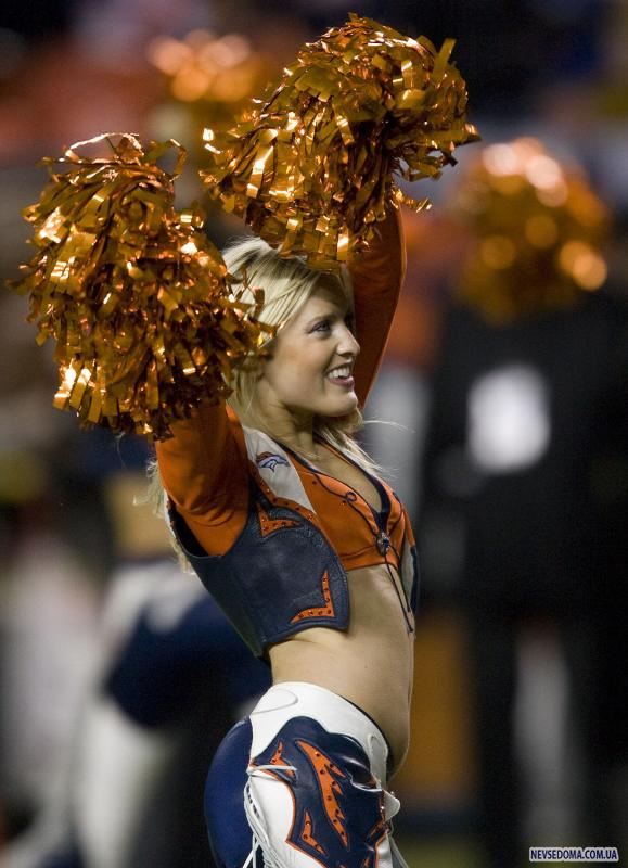 14.      «Denver Broncos»         -   « » 26  2009 . (UPI/Gary C. Caskey)