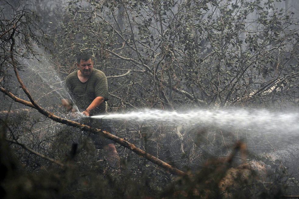 Лесные пожары в России продолжаются
