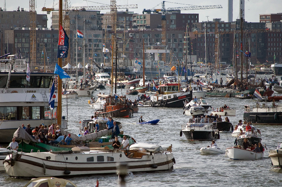 119 Amsterdam Sail 2010