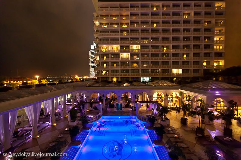      Intercontinental'.     .     $15 000  :