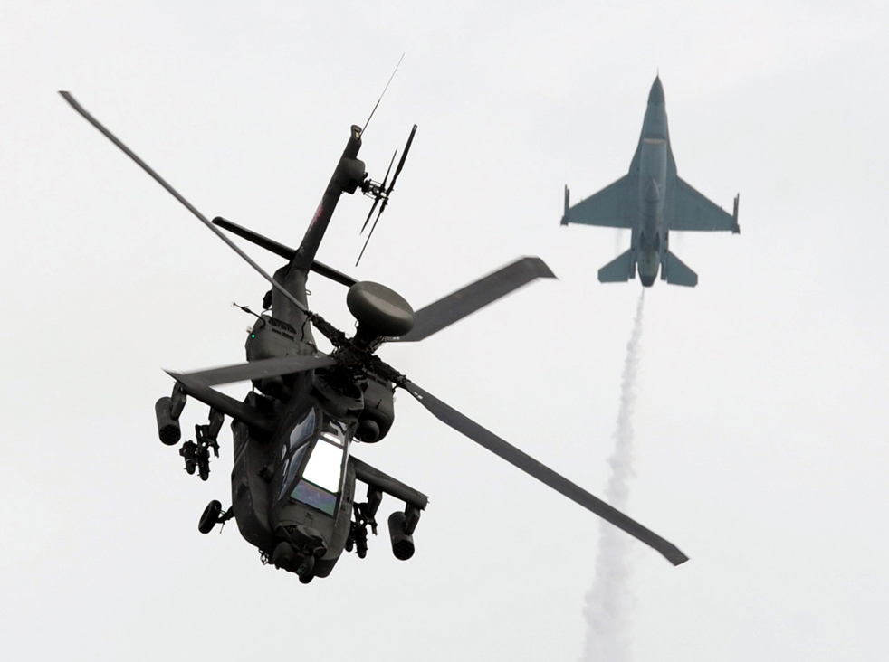 8.       AH-64              31 . (AFP / Getty Images / Roslan Rahman)
