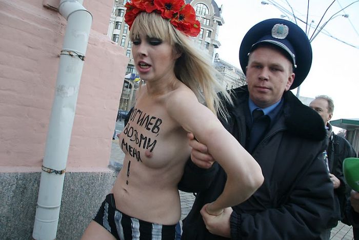    Femen (20 ) 