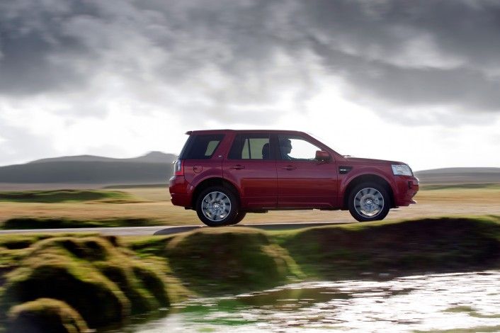   Land Rover Freelander 2 (28 )