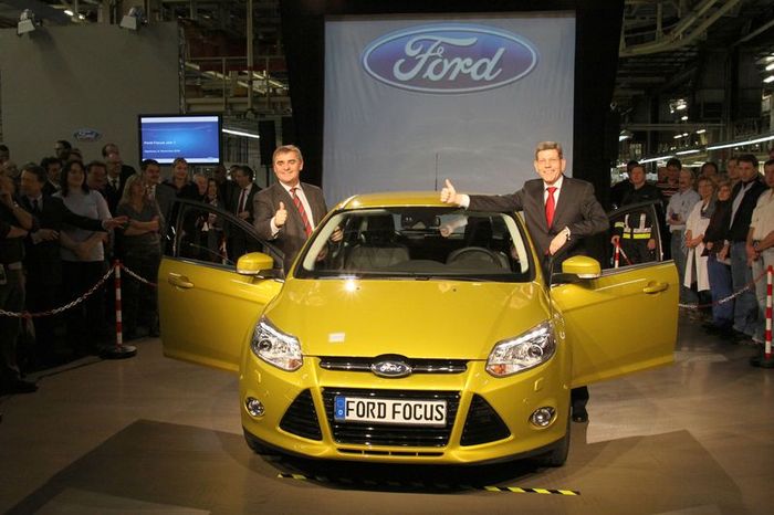    Ford Focus 3 (12 )