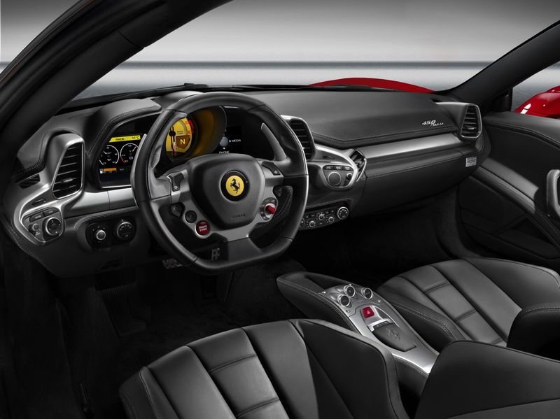    Ferrari 458 Italia (24 +)
