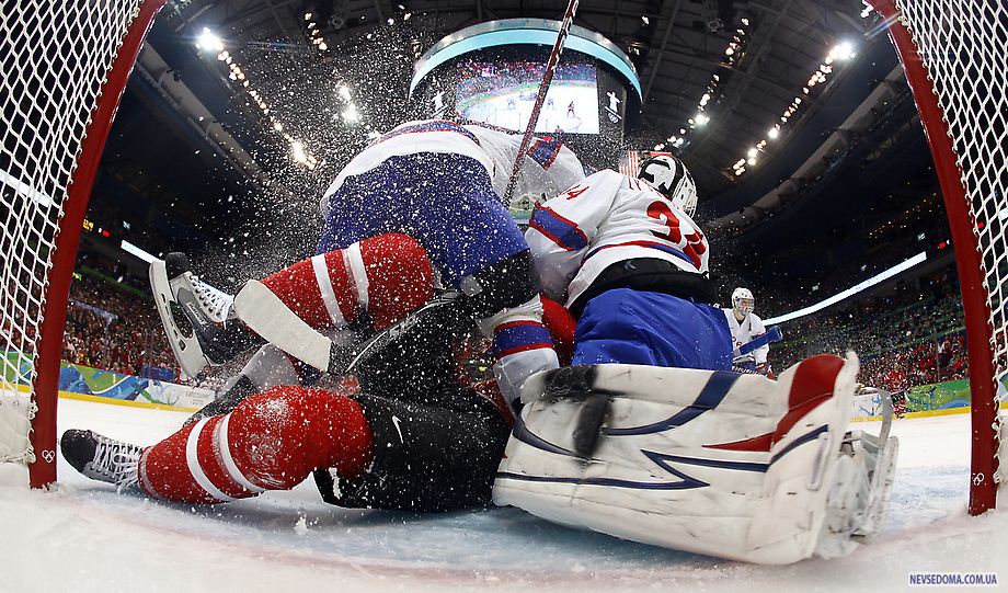 25.              16 . (SCOTT AUDETTE/AFP/Getty Images)