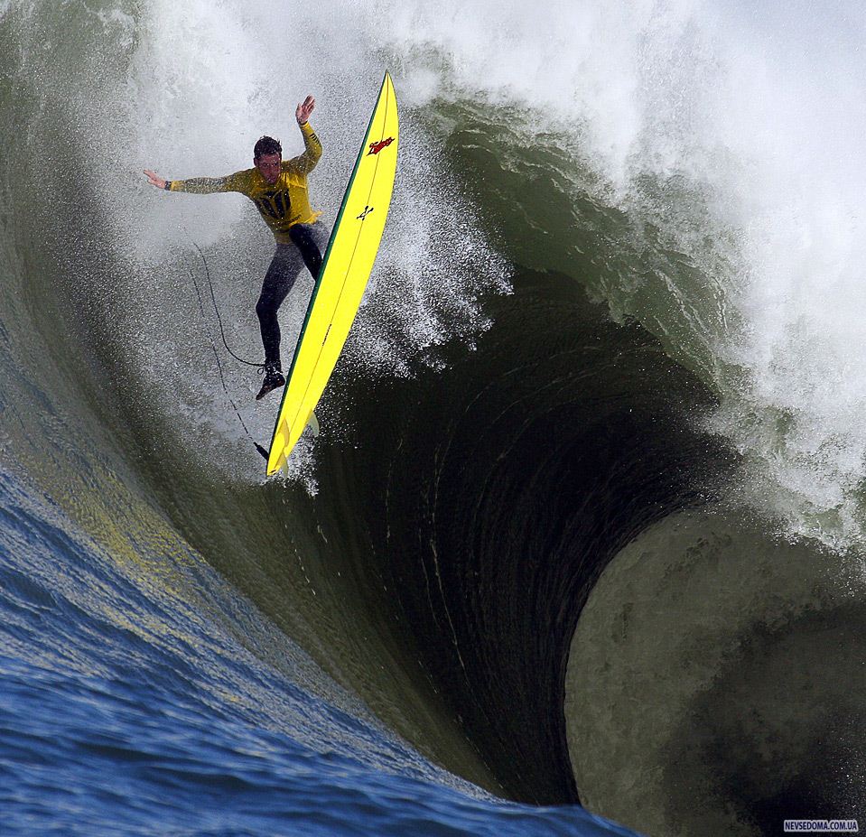 01) 1.      «Maverick's Surf Contest»      , 13 ,   , .        . ,        ,     40 . (AP Photo/Ben Margot)