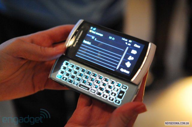 Sony Ericsson Vivaz Pro -     