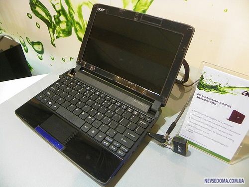 Acer Aspire One 532G -     ION2 ()